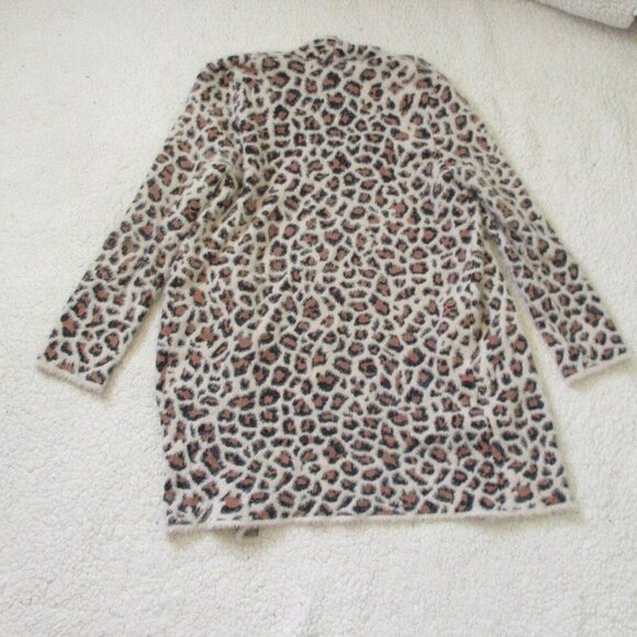 Alya Women's Soft Fuzzy Leopard Print Cardigan Size Small - Picture 9 of 9